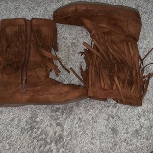Children’s Place Brand, Size 4, Brown